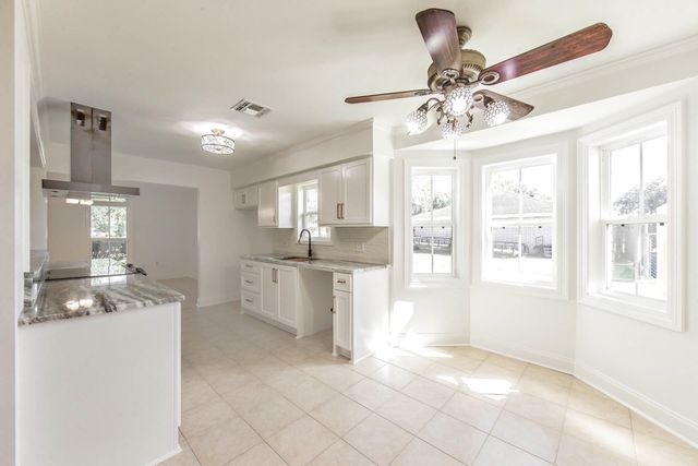 102 Nancy Court, Thibodaux, LA 70301