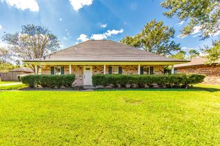 102 Nancy Court, Thibodaux, LA 70301