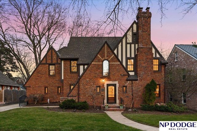 673 N 57 Street, Omaha, NE 68132