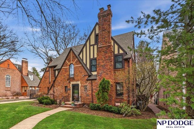 673 N 57 Street, Omaha, NE 68132