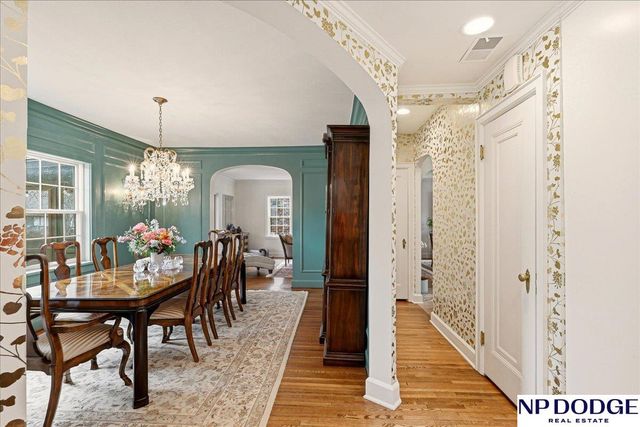 673 N 57 Street, Omaha, NE 68132