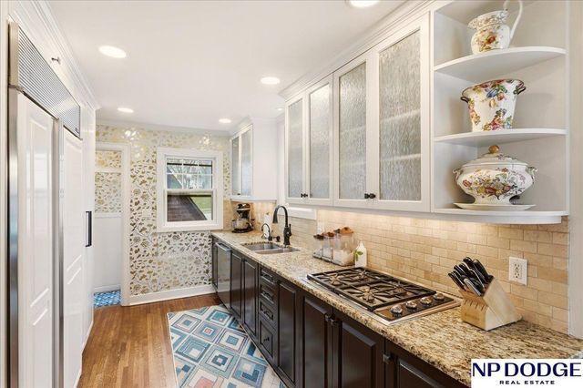 673 N 57 Street, Omaha, NE 68132