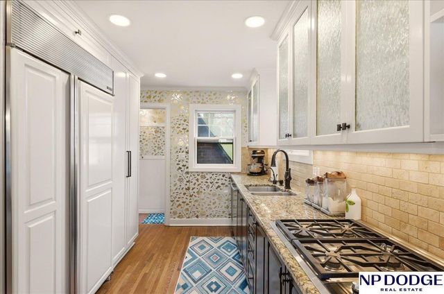 673 N 57 Street, Omaha, NE 68132