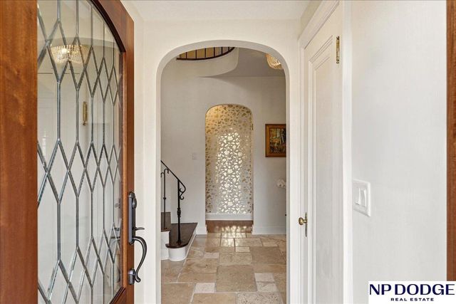 673 N 57 Street, Omaha, NE 68132