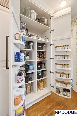 673 N 57 Street, Omaha, NE 68132