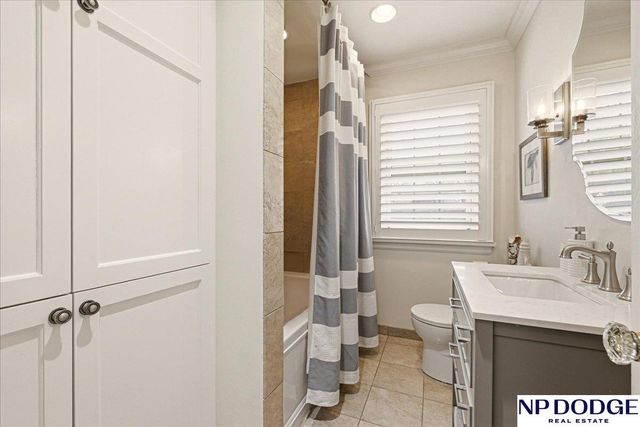 673 N 57 Street, Omaha, NE 68132