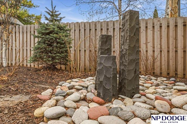 673 N 57 Street, Omaha, NE 68132