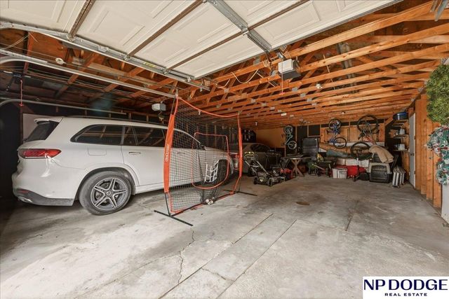 673 N 57 Street, Omaha, NE 68132