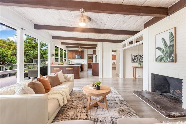 47-174 Kamehameha Highway, Kaneohe, HI 96744