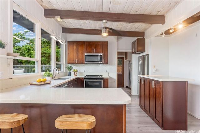 47-174 Kamehameha Highway, Kaneohe, HI 96744