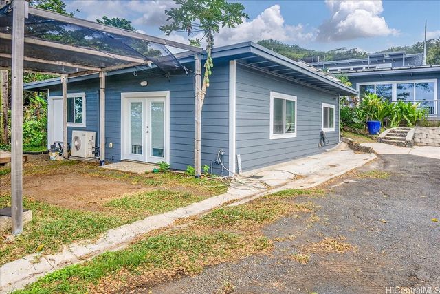 47-174 Kamehameha Highway, Kaneohe, HI 96744