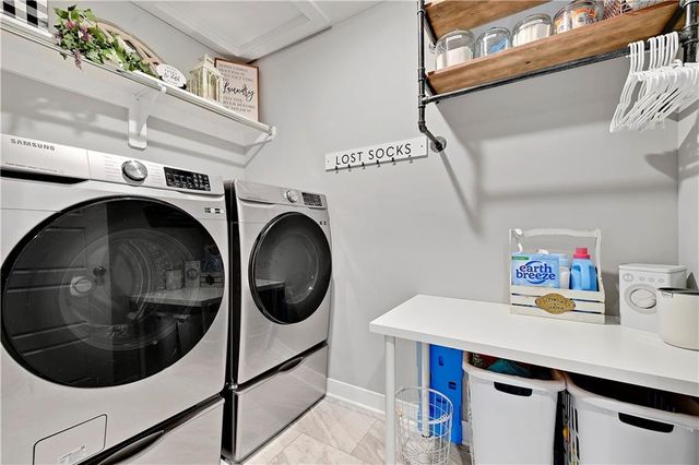 3807 SW Walsh Drive, Lee's Summit, MO 64082