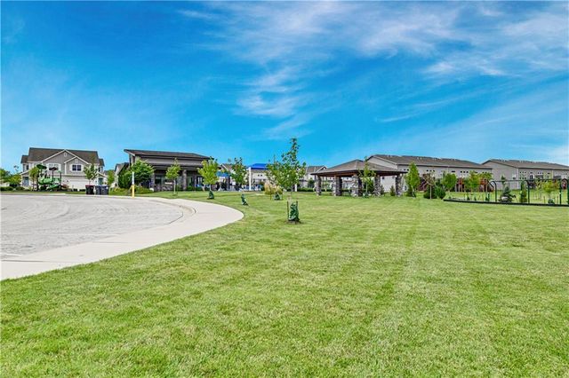 3807 SW Walsh Drive, Lee's Summit, MO 64082