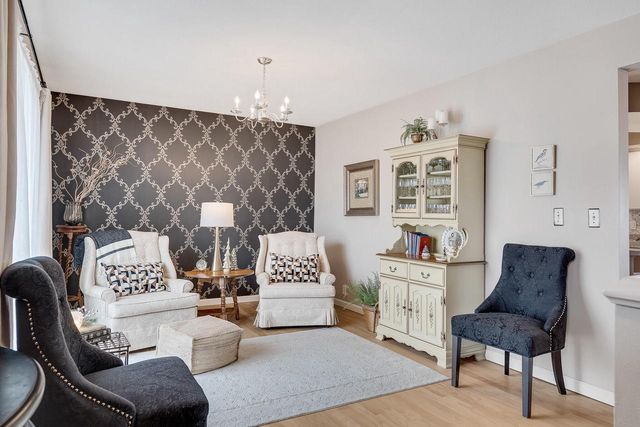 1559 Young DRIVE W, Onalaska, WI 54650