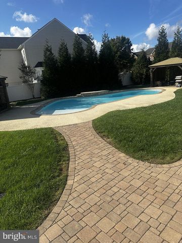 10111 GEORGIAN LN, Upper Marlboro, MD 20772