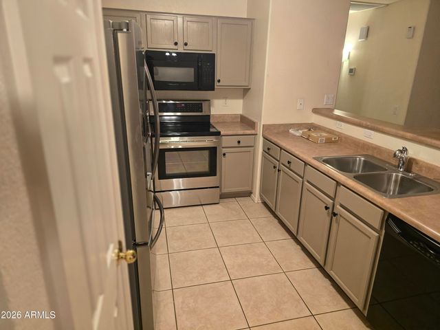 11109 W MADISEN ELLISE Drive, Surprise, AZ 85378