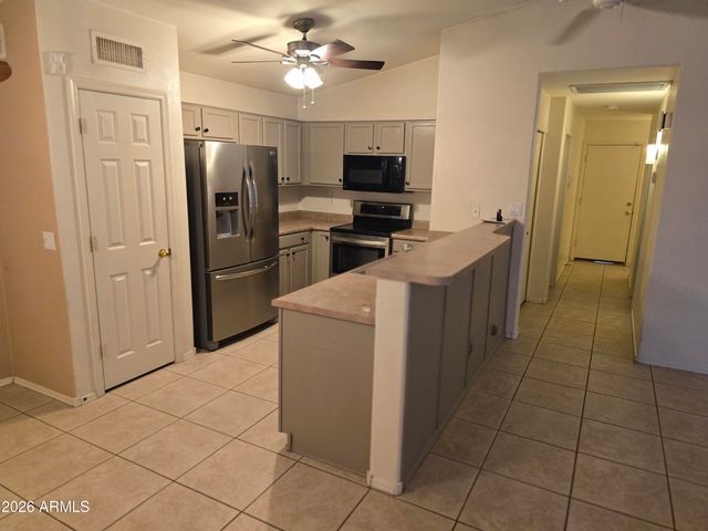 11109 W MADISEN ELLISE Drive, Surprise, AZ 85378