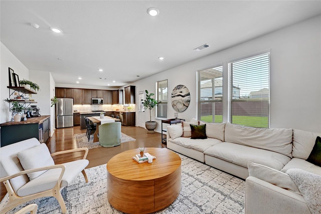 6808 Ellsworth WALK, Austin, TX 78724