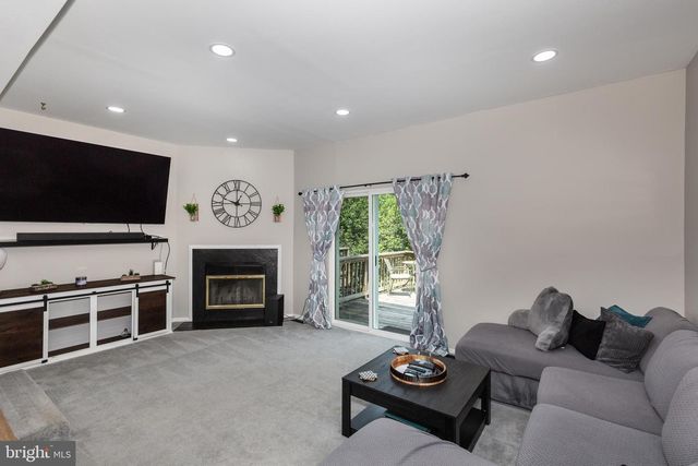 974 SUGAR MAPLE STREET, Hampstead, MD 21074