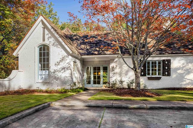 8015 CASTLEHILL ROAD, Hoover, AL 35242