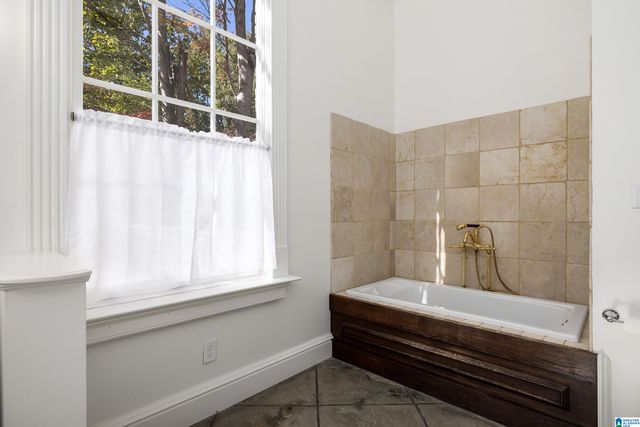 8015 CASTLEHILL ROAD, Hoover, AL 35242