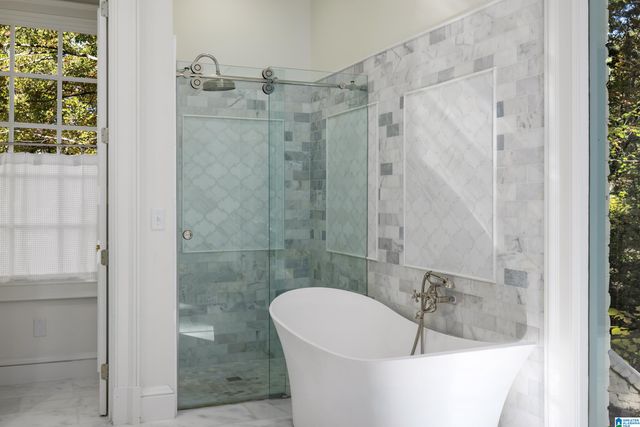 8015 CASTLEHILL ROAD, Hoover, AL 35242