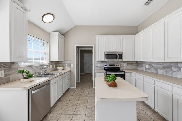 508 Taos Court W, Aledo, TX 76008