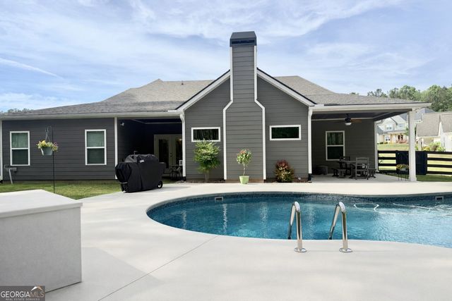 233 Springdale Estates Drive, Senoia, GA 30276