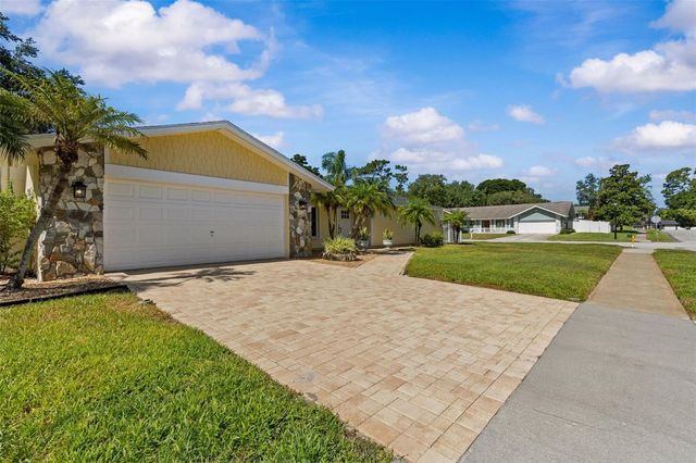 2828 BRIDLEWOOD COURT, Palm Harbor, FL 34683