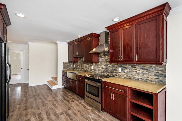 406 FLOCK RD, Hamilton, NJ 08619