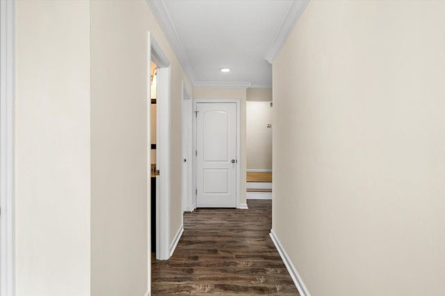 406 FLOCK RD, Hamilton, NJ 08619