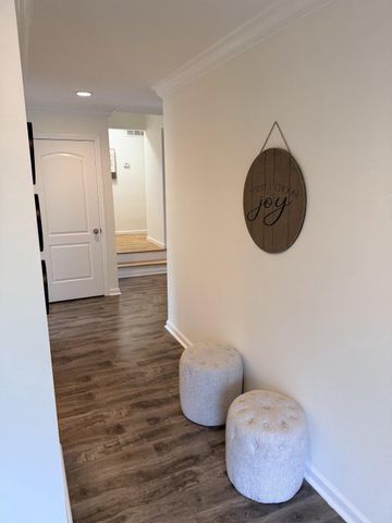 406 FLOCK RD, Hamilton, NJ 08619