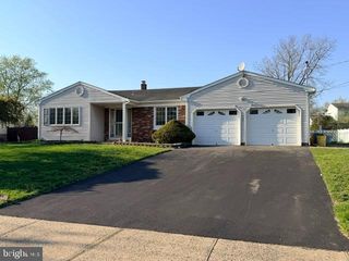 406 FLOCK RD, Hamilton, NJ 08619