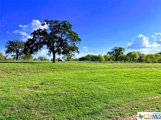 1831 County Rd 105, Gonzales, TX 78629