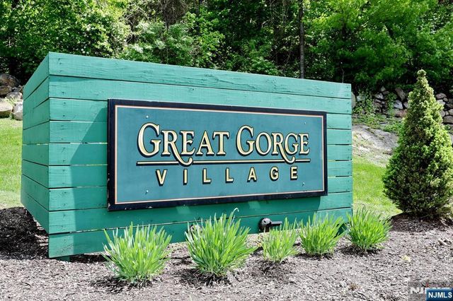 1 Gray Rock Drive 11, Vernon, NJ 07462