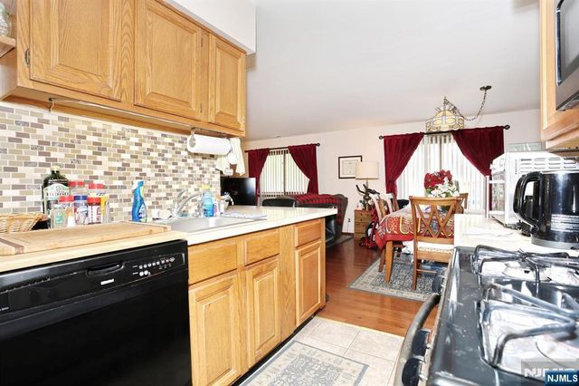 1 Gray Rock Drive 11, Vernon, NJ 07462