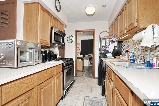 1 Gray Rock Drive 11, Vernon, NJ 07462