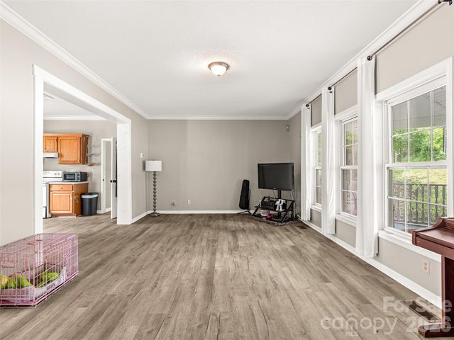 17 Captains Drive, Candler, NC 28715