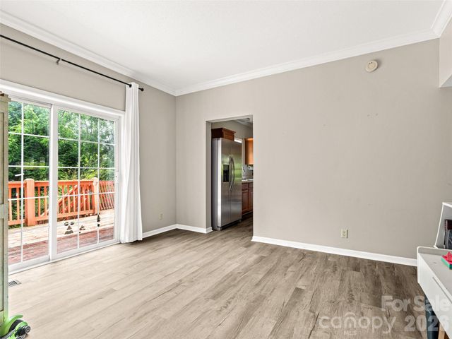 17 Captains Drive, Candler, NC 28715