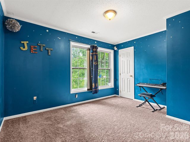 17 Captains Drive, Candler, NC 28715