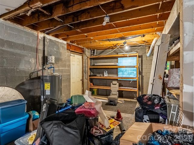 17 Captains Drive, Candler, NC 28715