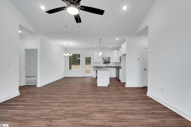 151 Eastview Road, Pelzer, SC 29669