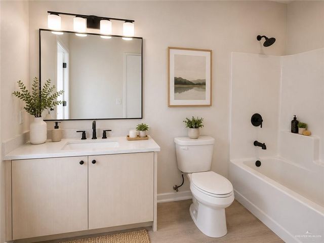 4212 Heron Avenue 118, Mcallen, TX 78504
