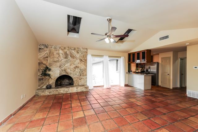 813 Hudson Drive, Garland, TX 75043