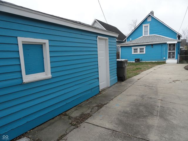 443 N Centennial Street, Indianapolis, IN 46222