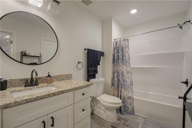1818 5th Avenue, Leavenworth, KS 66048