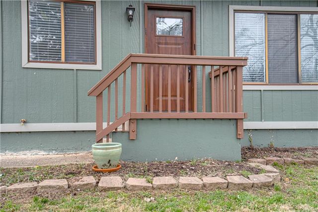 1818 5th Avenue, Leavenworth, KS 66048