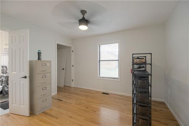 1818 5th Avenue, Leavenworth, KS 66048