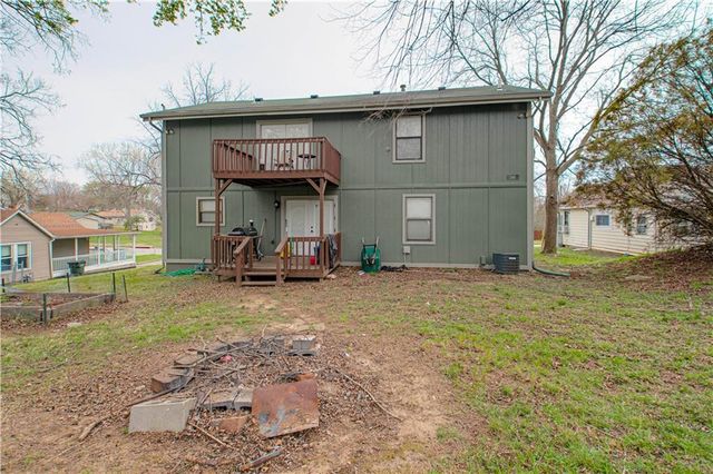 1818 5th Avenue, Leavenworth, KS 66048
