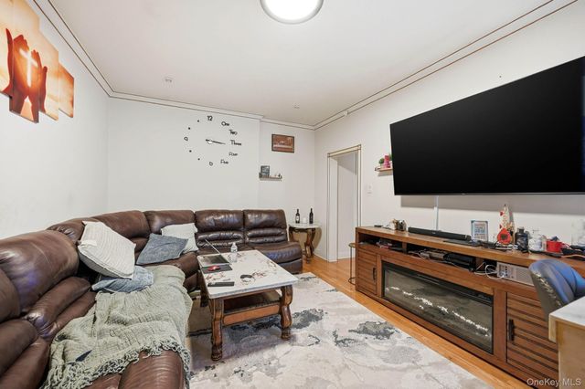 3018 Paulding Avenue, Bronx, NY 10469